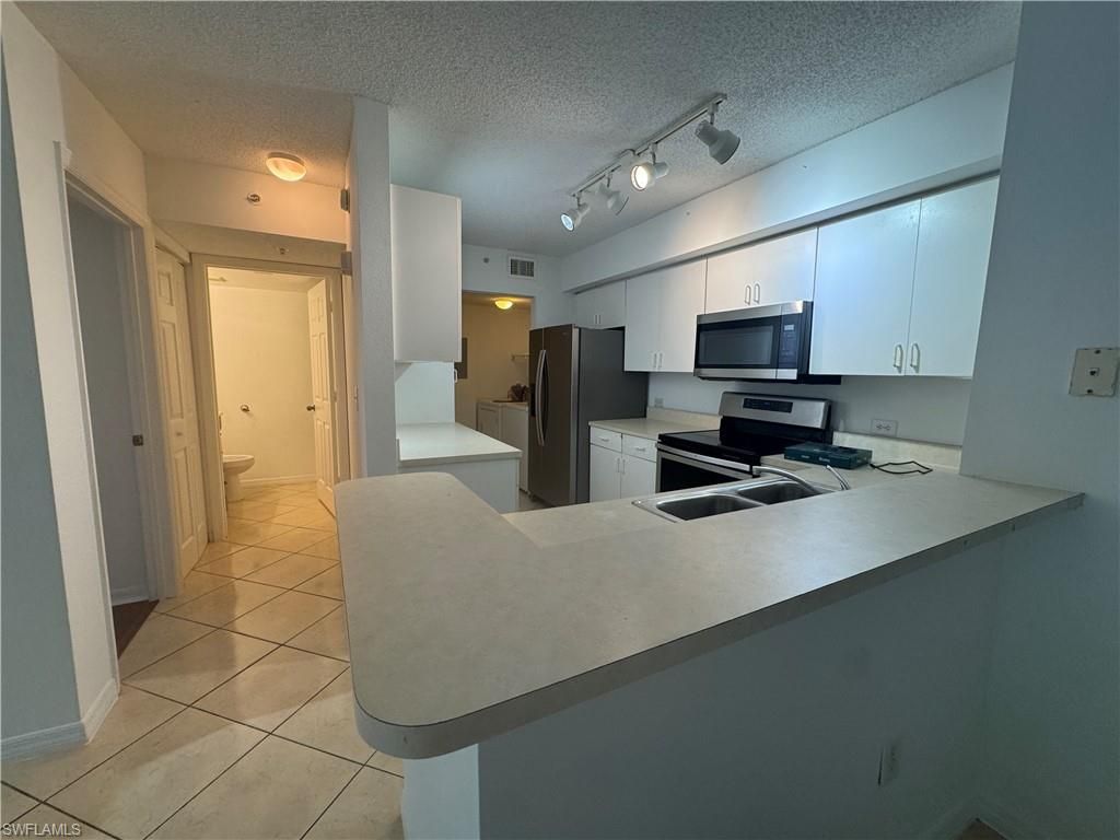 8930 Colonnades Ct E, Unit 627, Bonita Springs, FL 34135 Photo