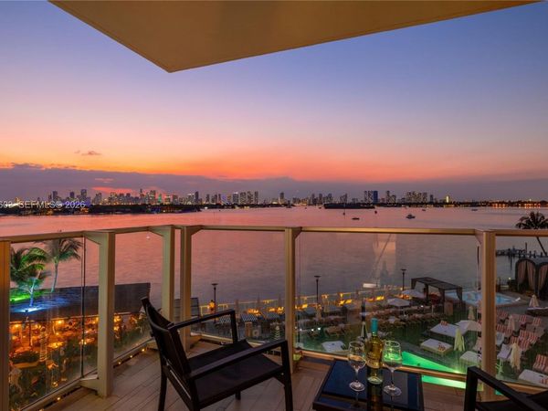 1100 West Ave , Unit 520, Miami Beach, FL 33139