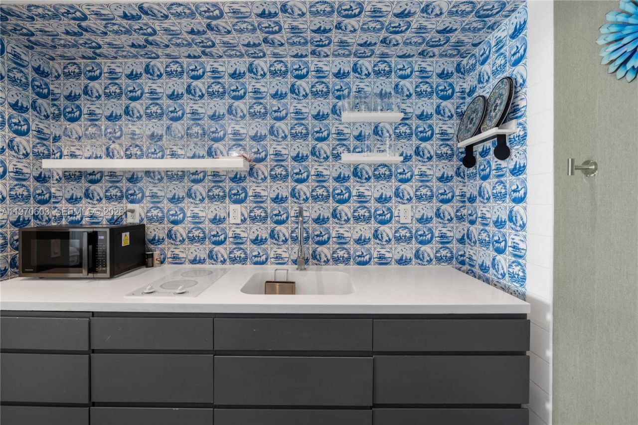 1100 West Ave , Unit 520, Miami Beach, FL 33139 Photo