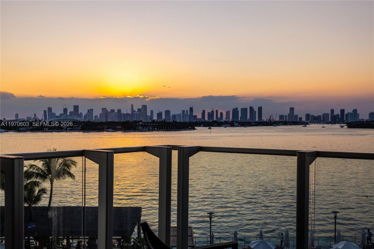 1100 West Ave, Unit 520, Miami Beach, FL 33139 Photo