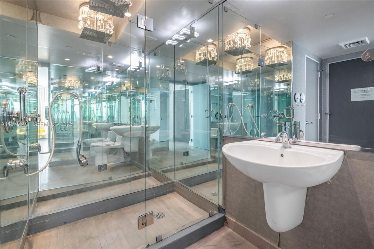 1100 West Ave , Unit 520, Miami Beach, FL 33139 Photo