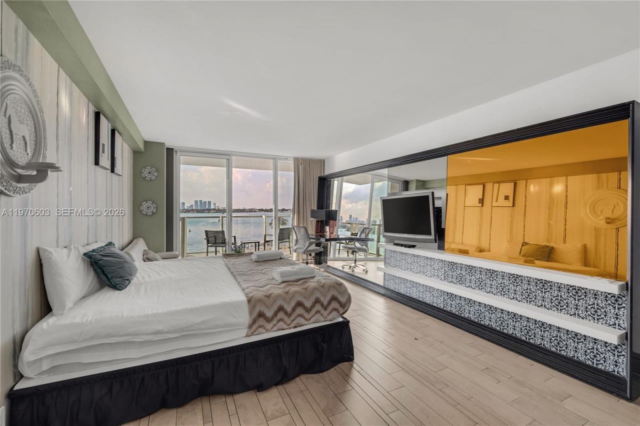 1100 West Ave , Unit 520, Miami Beach, FL 33139 Photo