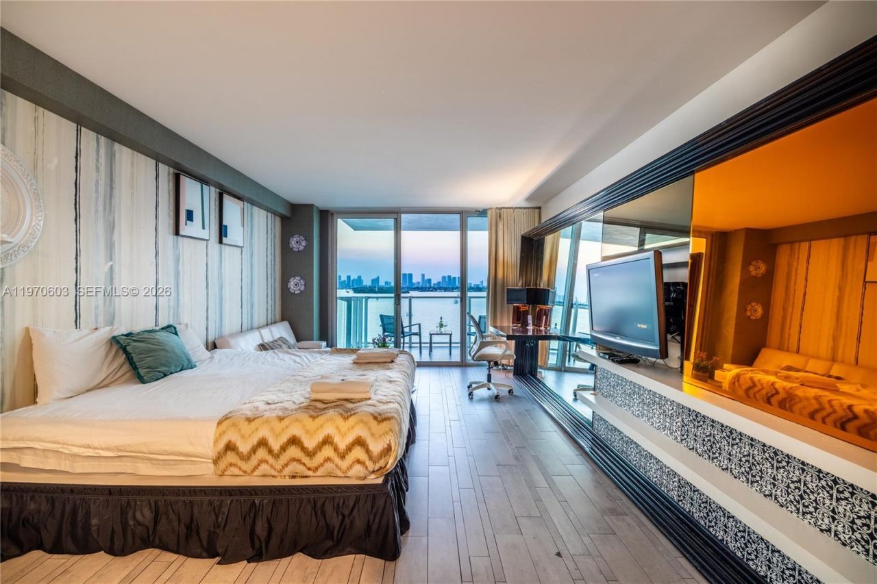 1100 West Ave, Unit 520, Miami Beach, FL 33139 Photo