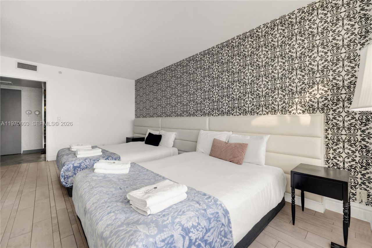 1100 West Ave , Unit 520, Miami Beach, FL 33139 Photo