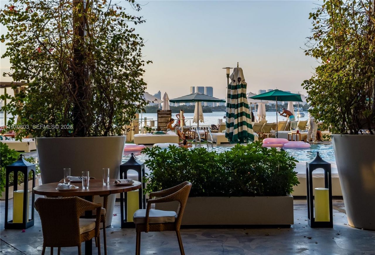 1100 West Ave , Unit 520, Miami Beach, FL 33139 Photo