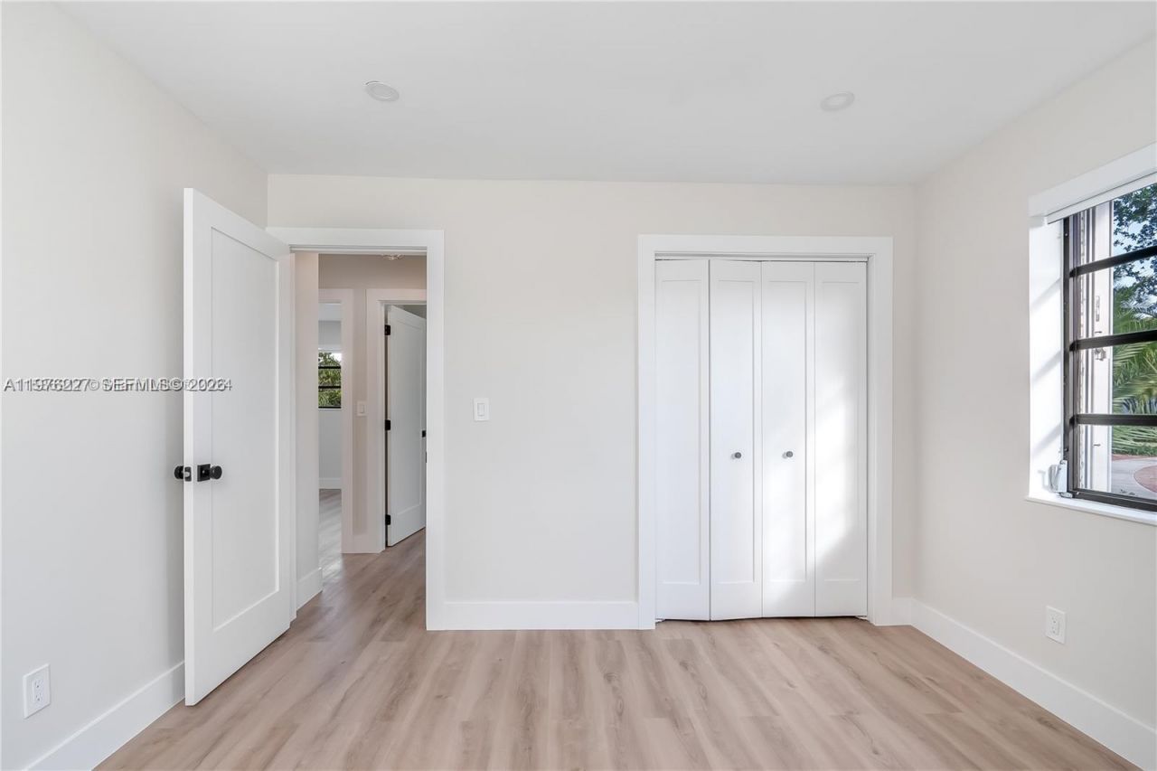 8421 SW 27th Ter , Miami, FL 33155 Photo