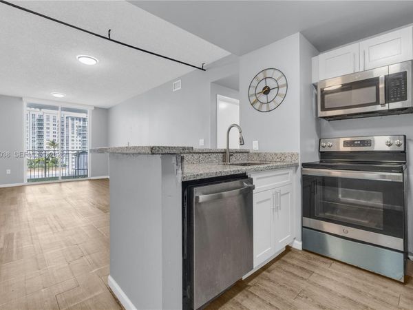 185 SE 14th Ter , Unit 1611, Miami, FL 33131