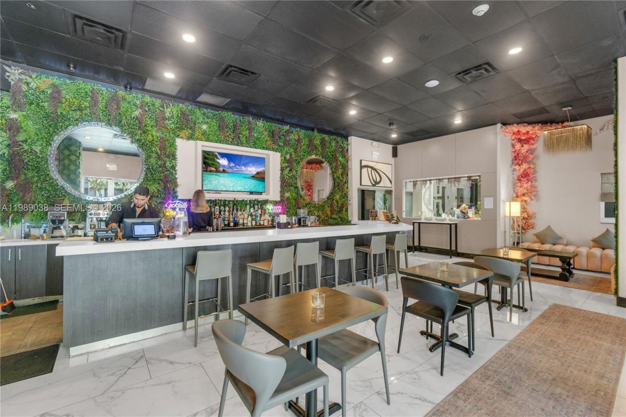 185 SE 14th Ter , Unit 1611, Miami, FL 33131 Photo