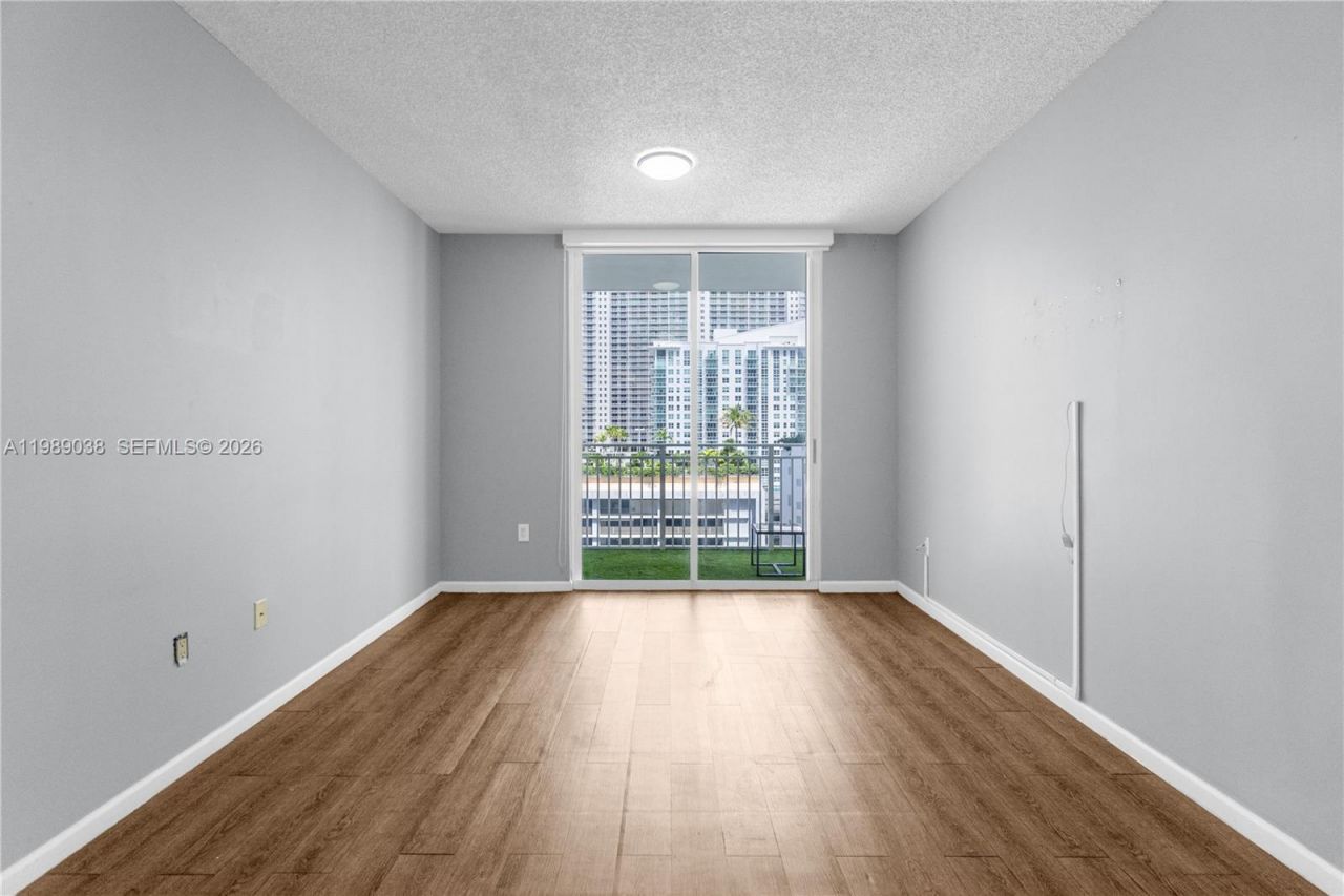 185 SE 14th Ter , Unit 1611, Miami, FL 33131 Photo