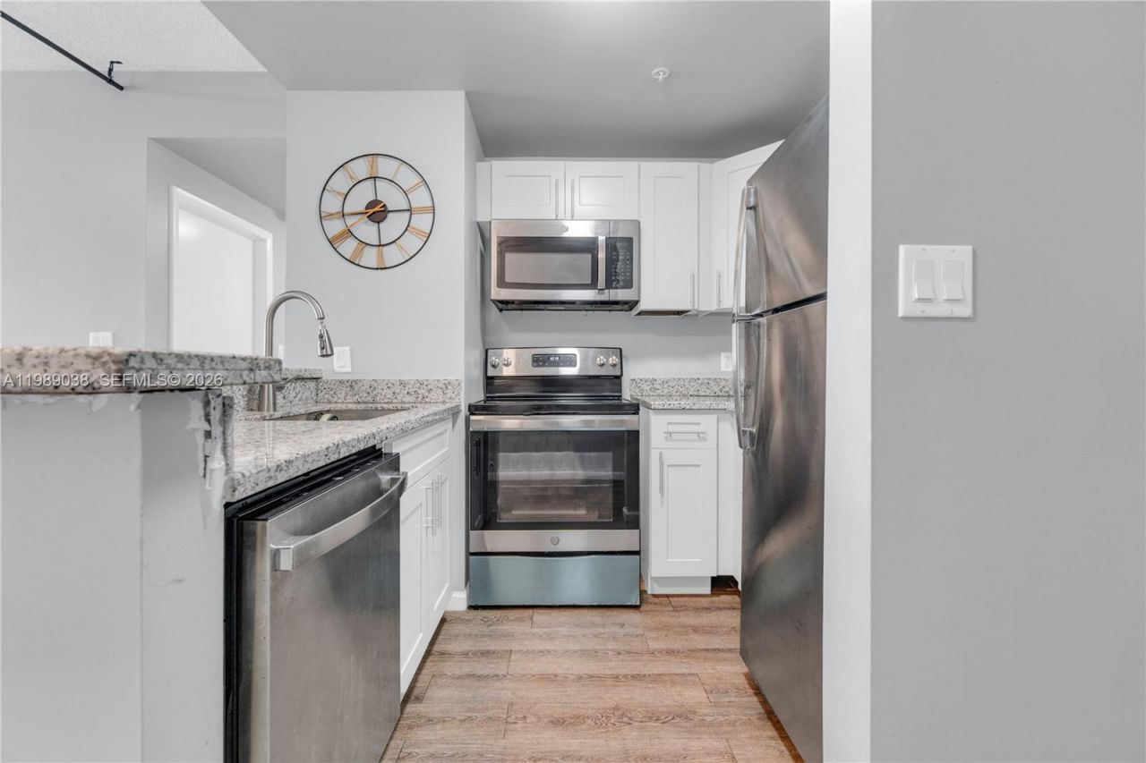 185 SE 14th Ter , Unit 1611, Miami, FL 33131 Photo