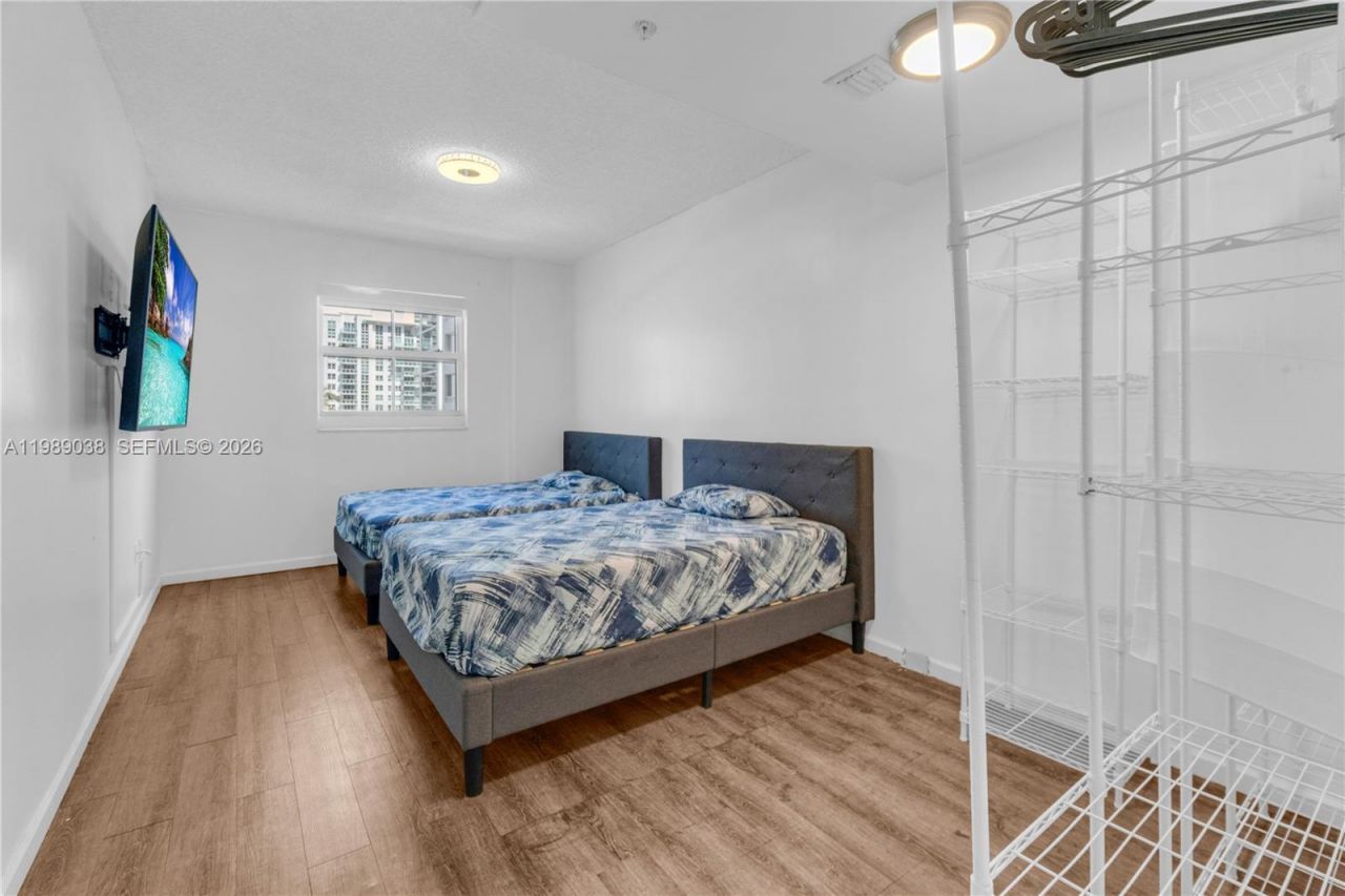 185 SE 14th Ter , Unit 1611, Miami, FL 33131 Photo