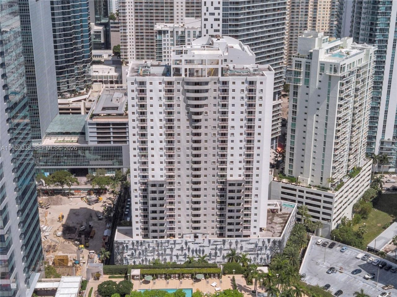 185 SE 14th Ter , Unit 1611, Miami, FL 33131 Photo