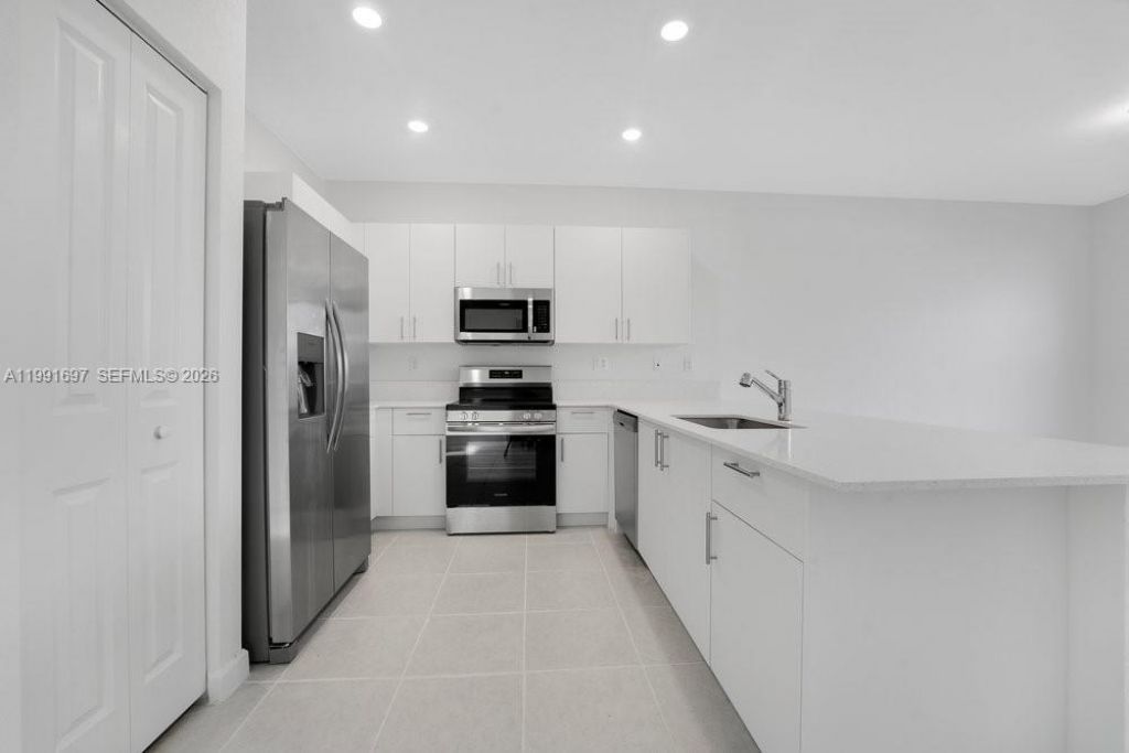 2619 SE 28th Dr, Unit 2619, Homestead, FL 33035 Photo