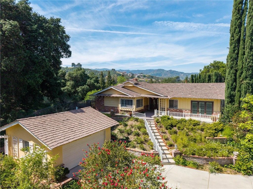 23428 Oakrun Lane, Newhall, CA 91321 Main Photo