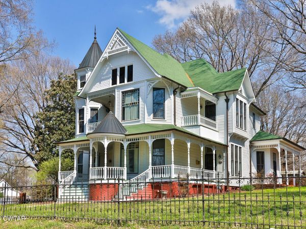 203 N McCombs Street , Martin, TN 38237