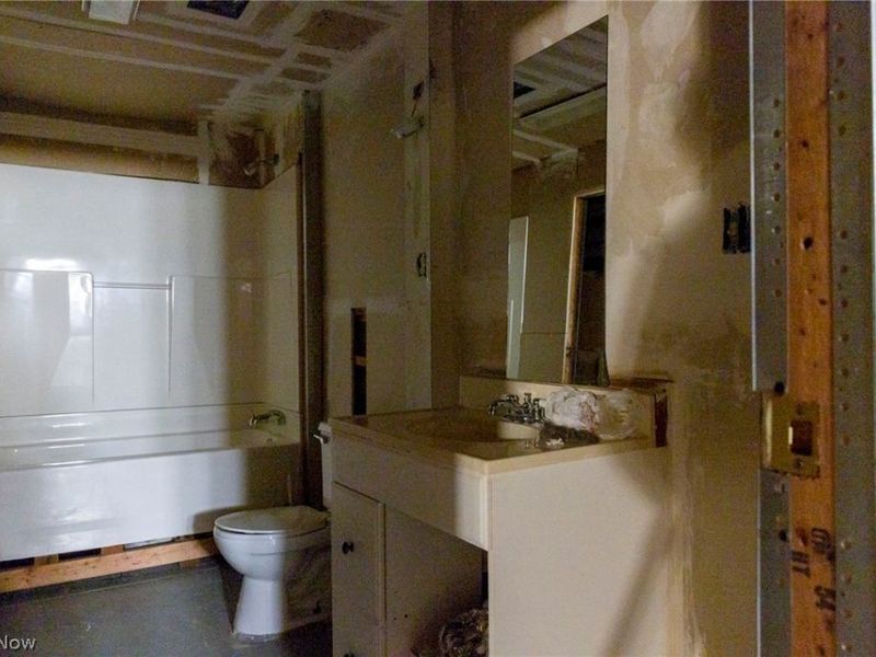 7571 Pleasant Run Drive, Seven Hills, OH 44131 Photo 35