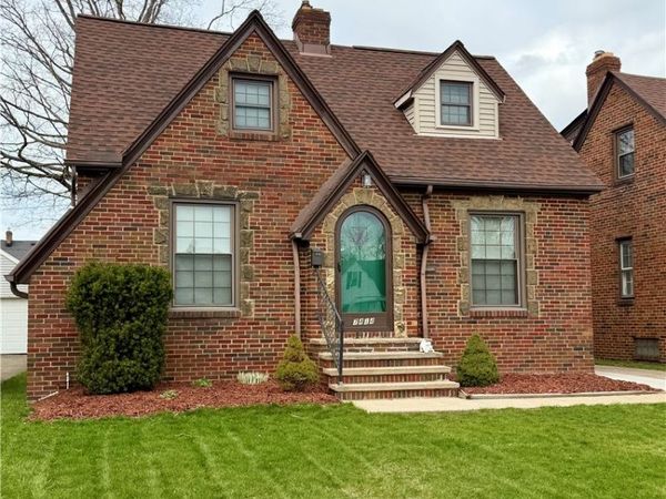 7414 Dartworth Drive, Parma, OH 44129