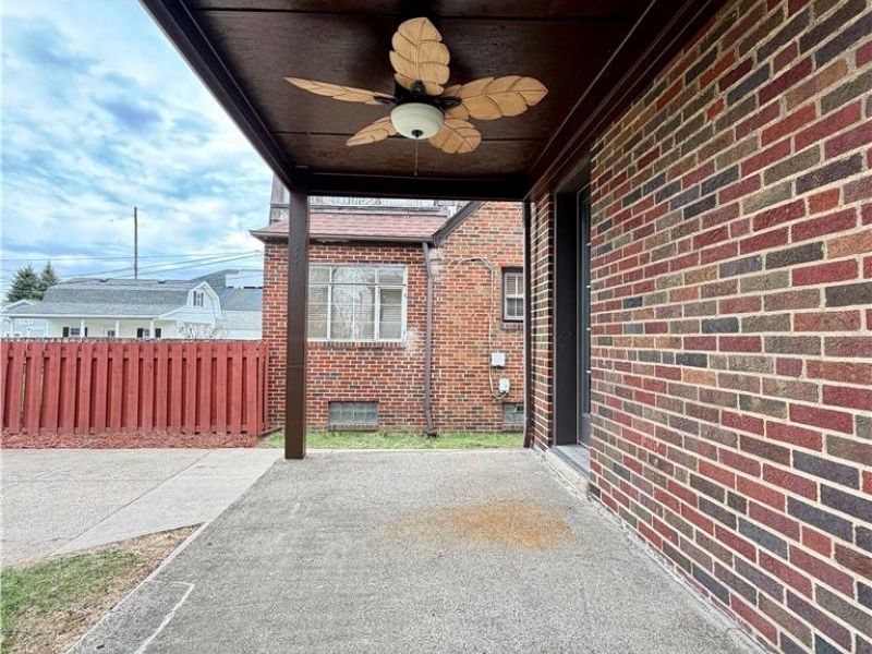 7414 Dartworth Drive, Parma, OH 44129 Photo 5