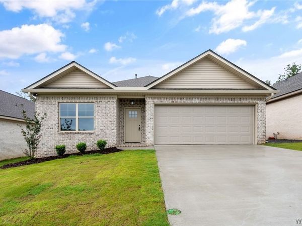 445 Creek Side Loop Road, Tuscaloosa, AL 35404
