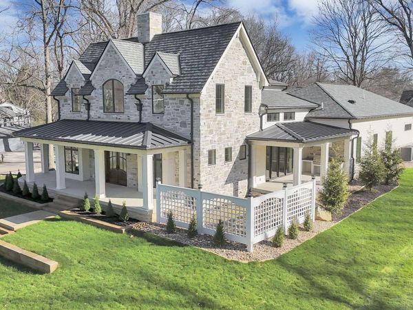 880 Newark Granville Road, Granville, OH 43023