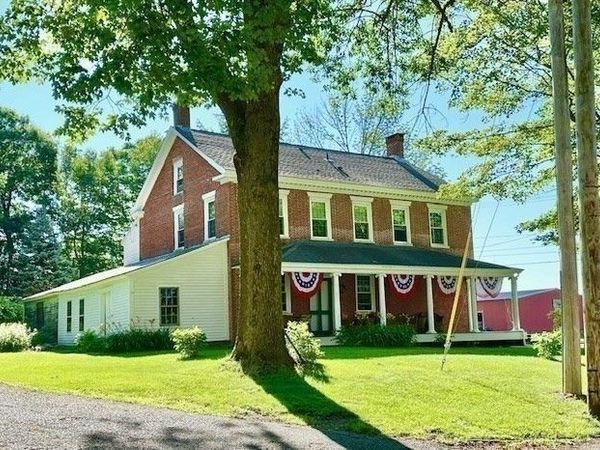 278 E Main St, Plainfield, MA 01070
