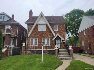 371 Piper Boulevard, Detroit, MI 48215