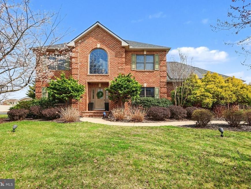 2613 Huntfield Drive, York, PA 17404 Main Photo