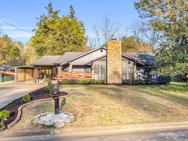 1801 Douglas McArthur, Starkville, MS 39759
