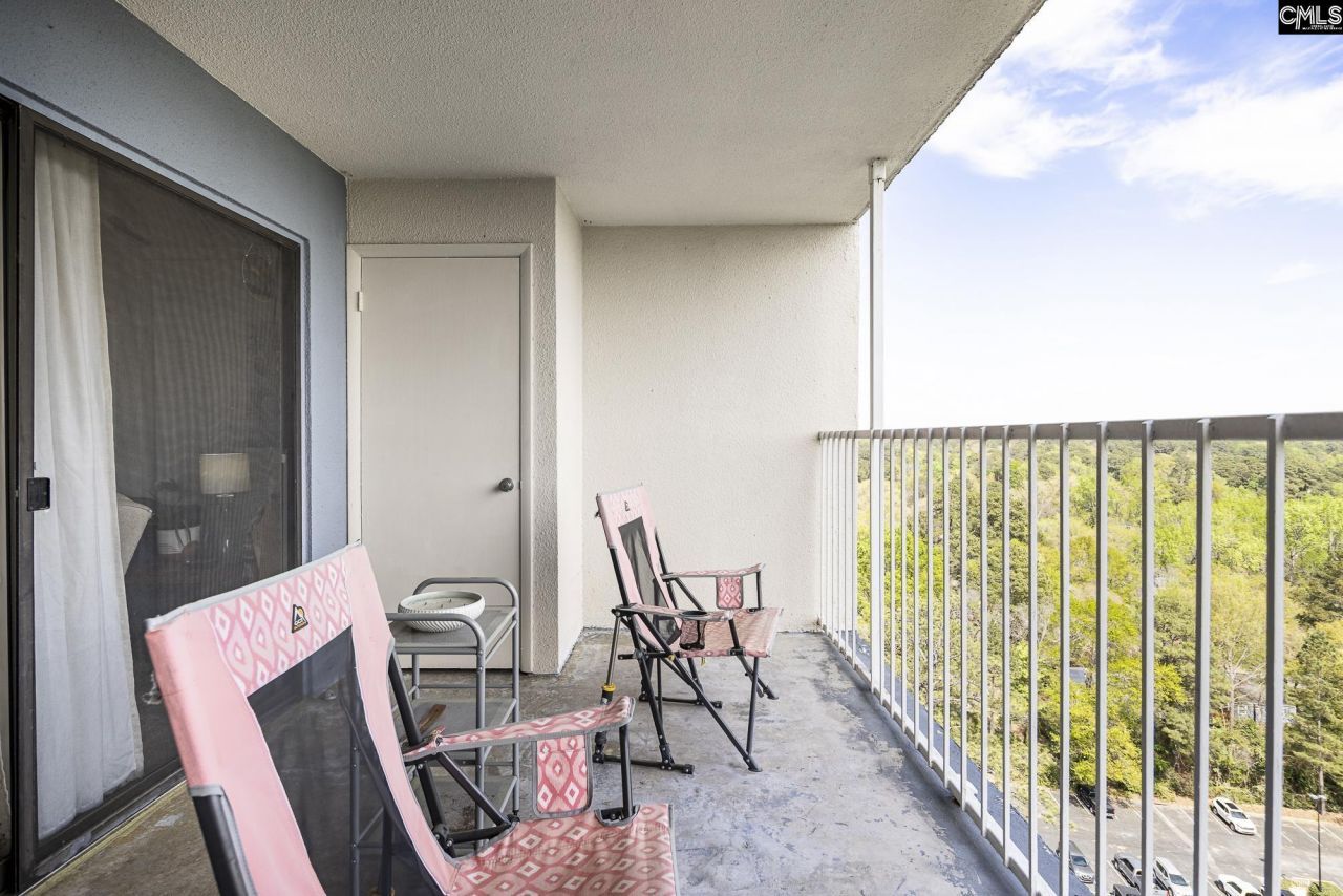 1825 Saint Julian Place  Photo 8