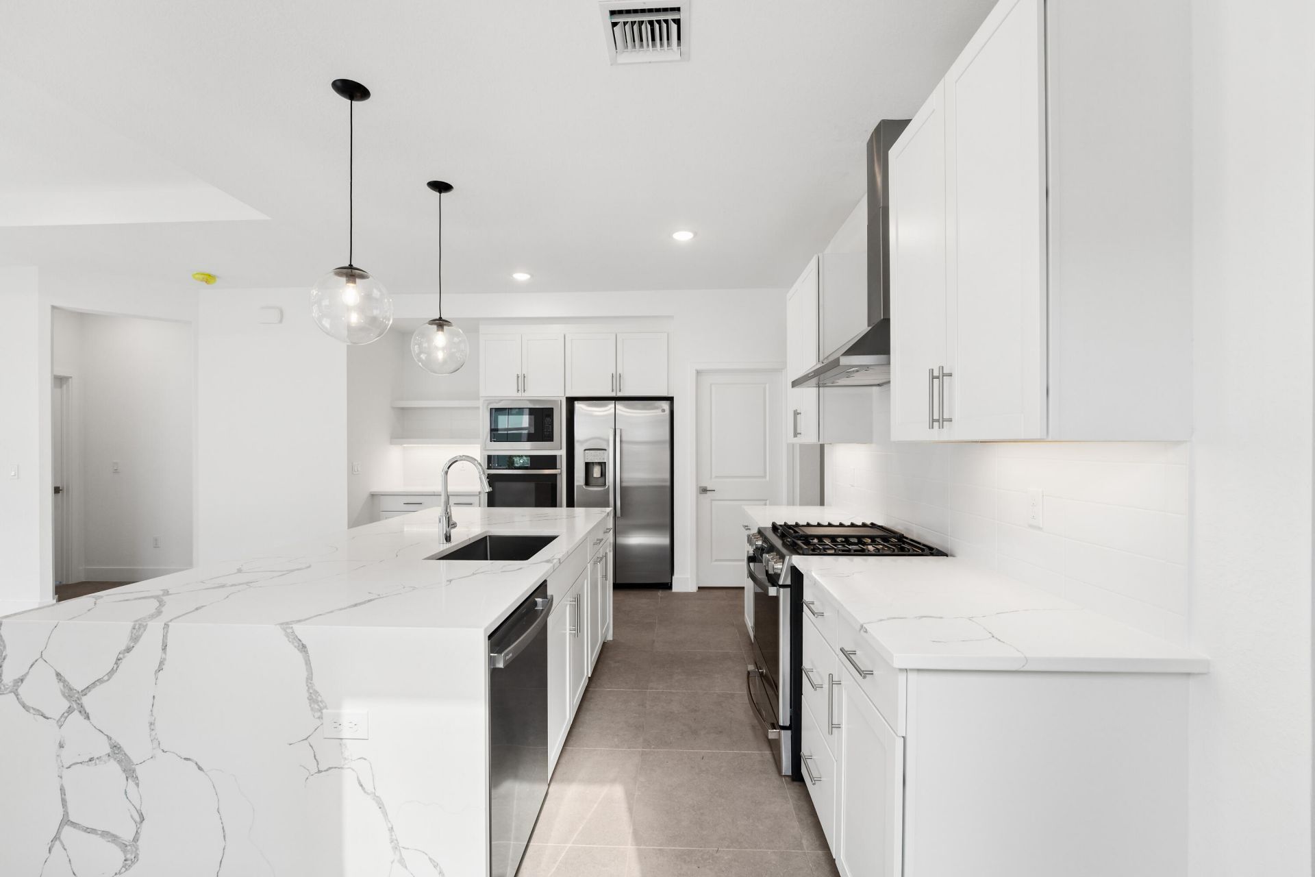 10083 NW Dreamweaver Road, Port Saint Lucie, FL 34987 Photo