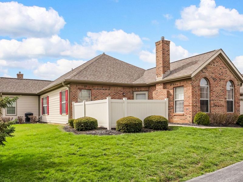 2601 Landings Way, Grove City, OH 43123 Photo 3