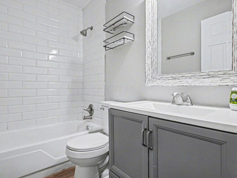 858 Higbee Drive S, Columbus, OH 43207 Photo 11