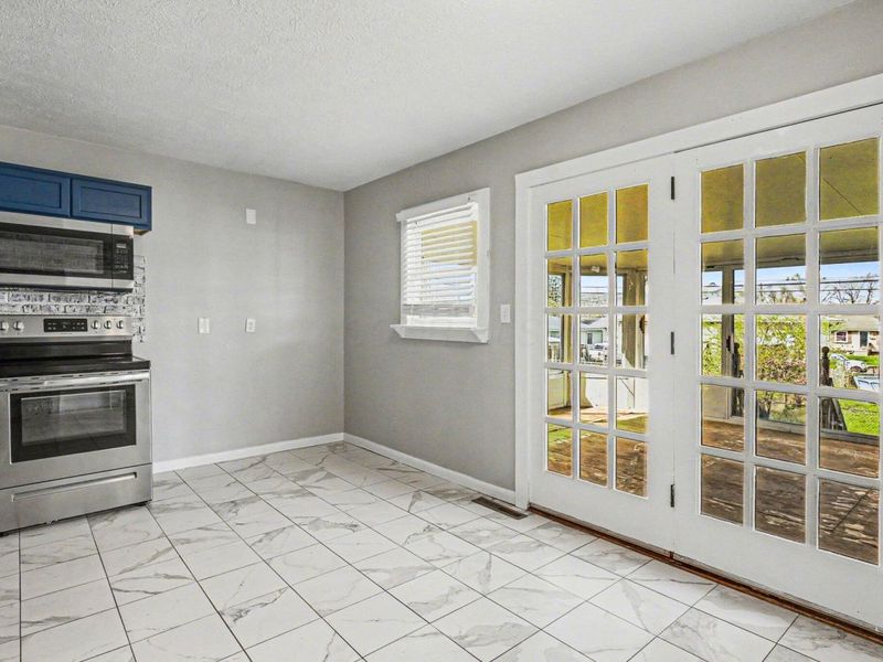 858 Higbee Drive S, Columbus, OH 43207 Photo 5