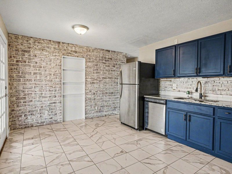 858 Higbee Drive S, Columbus, OH 43207 Photo 6