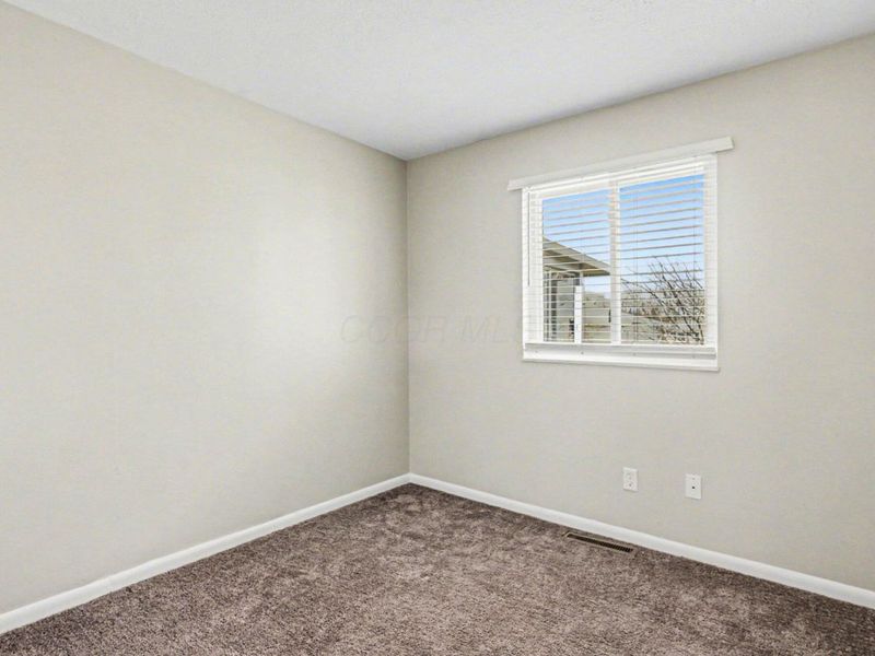 858 Higbee Drive S, Columbus, OH 43207 Photo 9