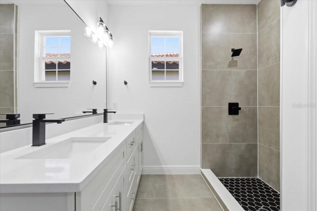 367 Villa Sorrento Circle, Haines City, FL 33844 Photo