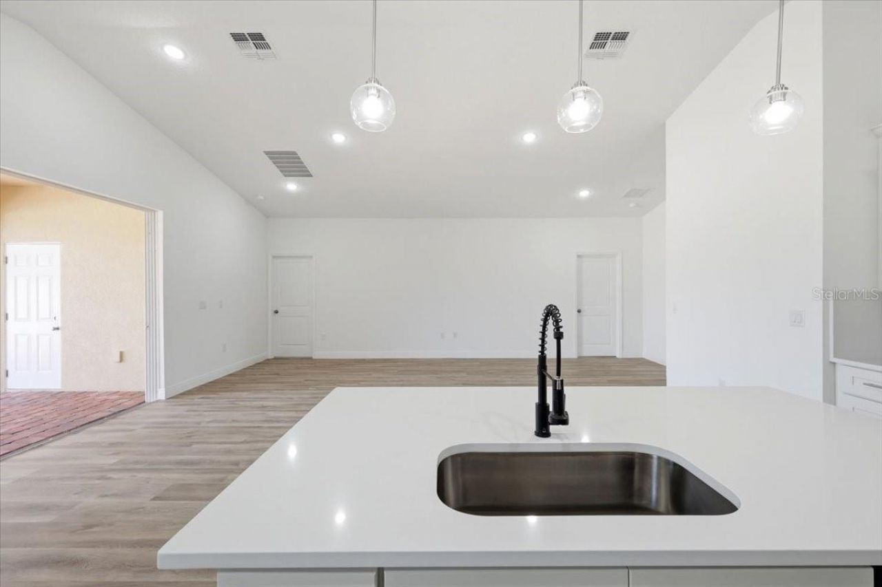 367 Villa Sorrento Circle, Haines City, FL 33844 Photo