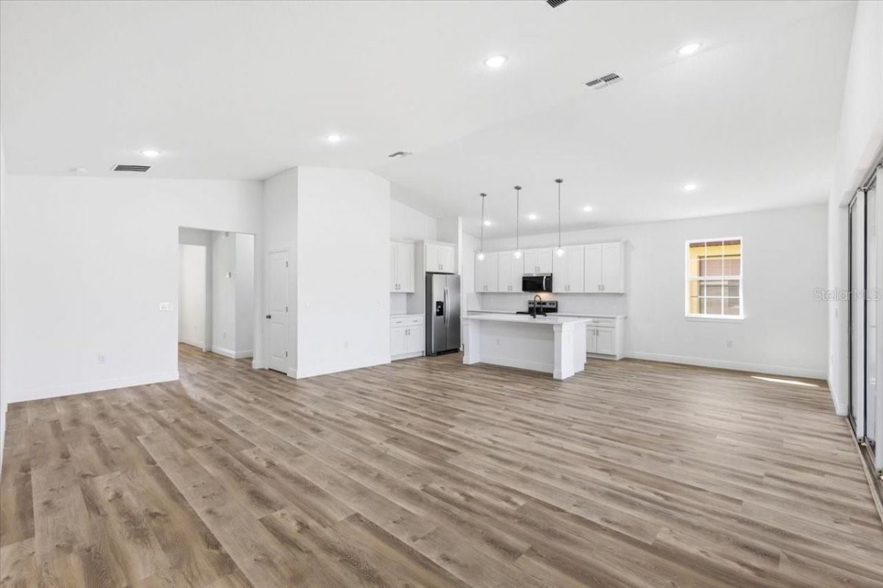 367 Villa Sorrento Circle, Haines City, FL 33844 Photo