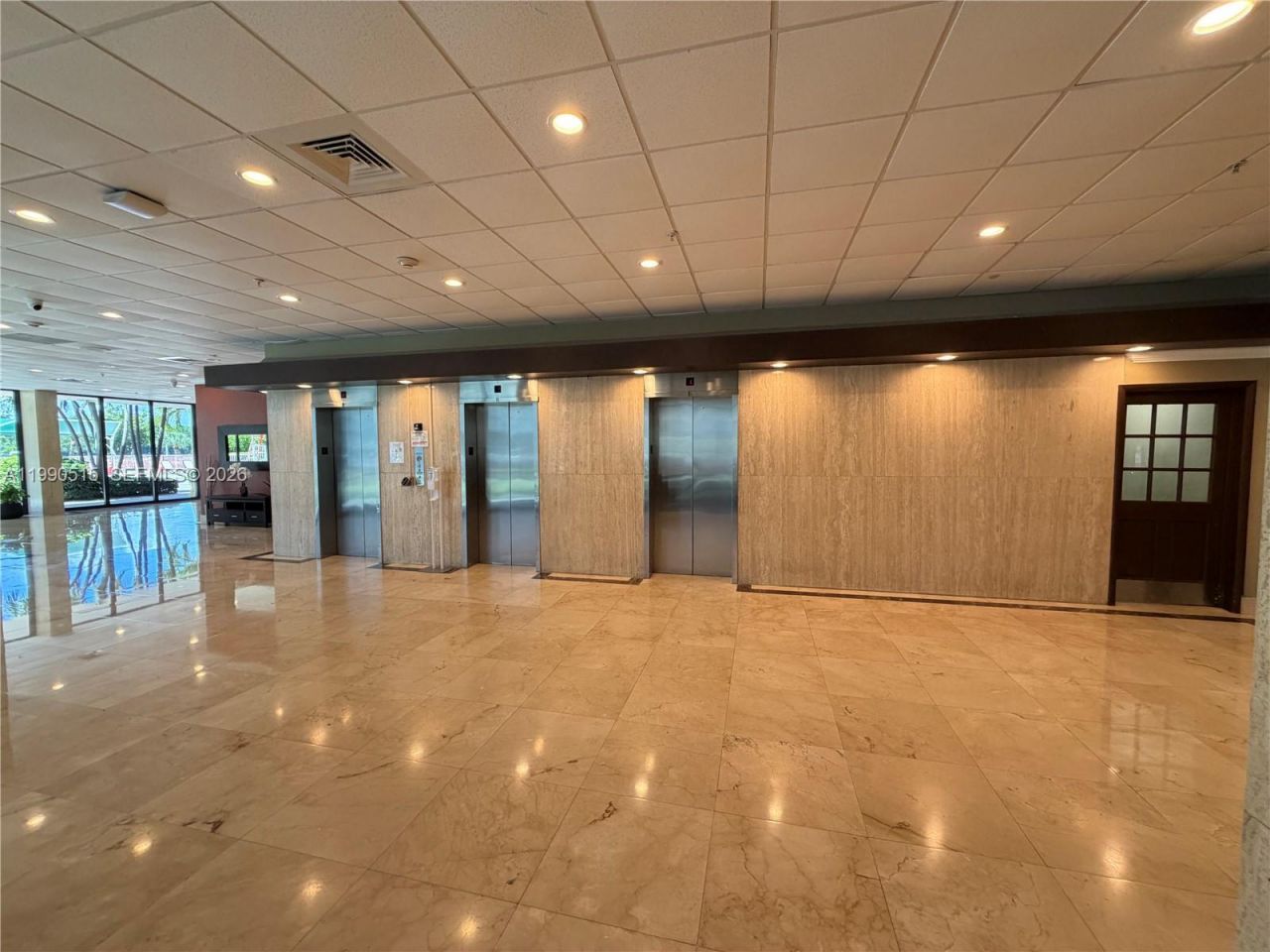 400 Kings Point Dr, Unit 604, Sunny Isles Beach, FL 33160 Photo