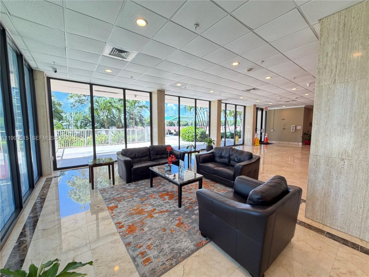 400 Kings Point Dr, Unit 604, Sunny Isles Beach, FL 33160 Photo