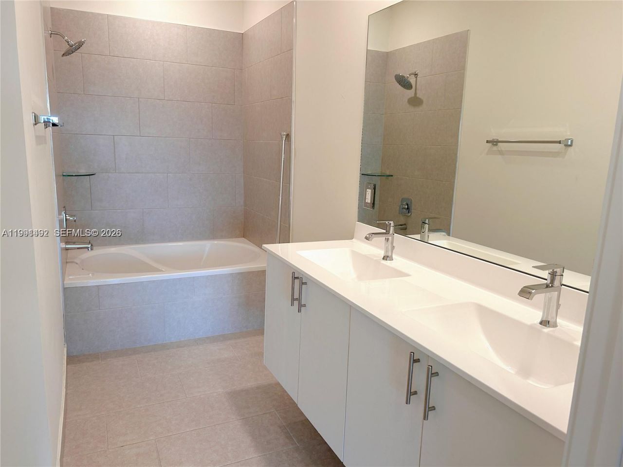 8001 NW 41 St, Unit 409, Doral, FL 33166 Photo