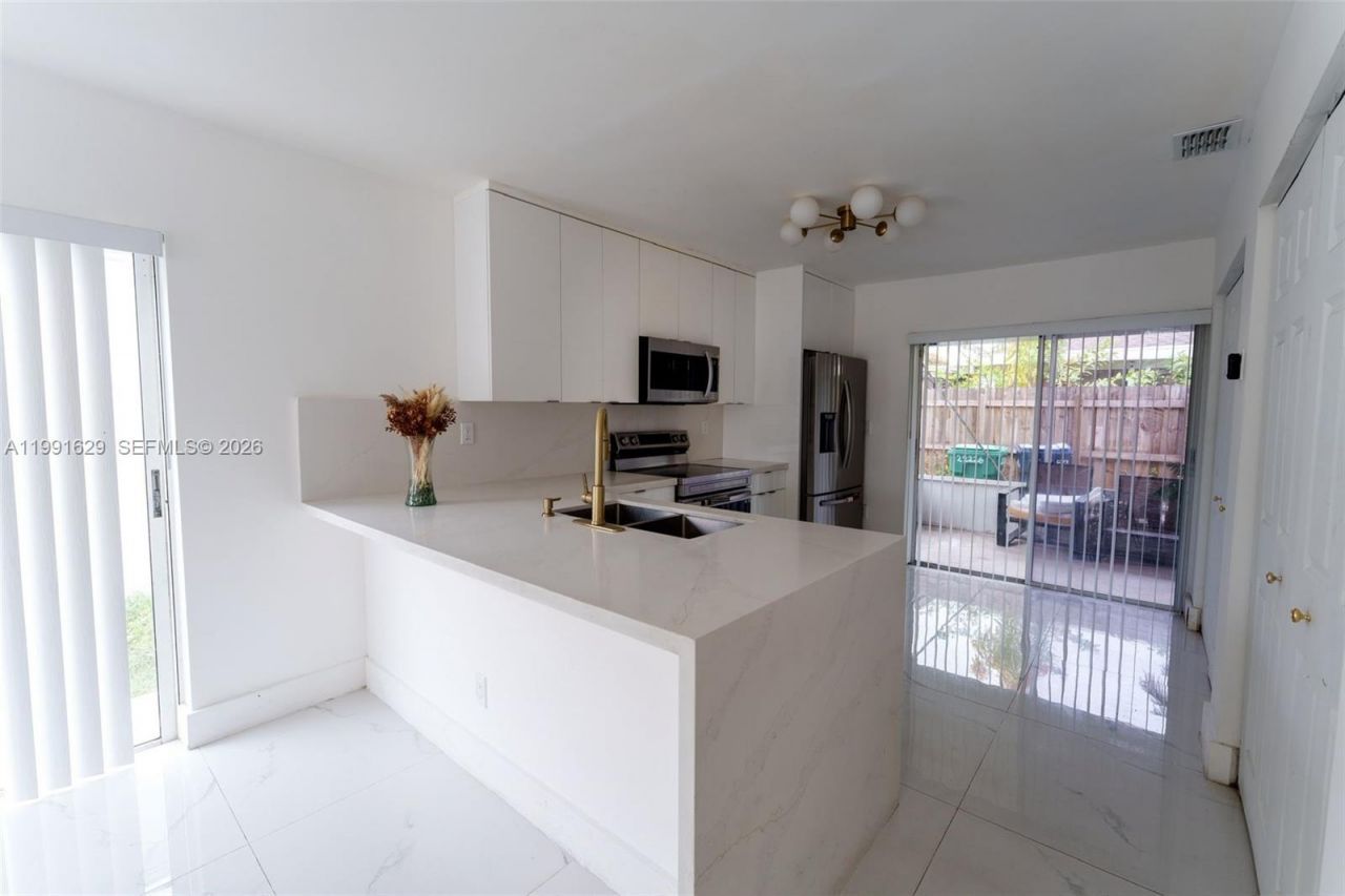 22226 SW 98th Pl , Cutler Bay, FL 33190 Photo