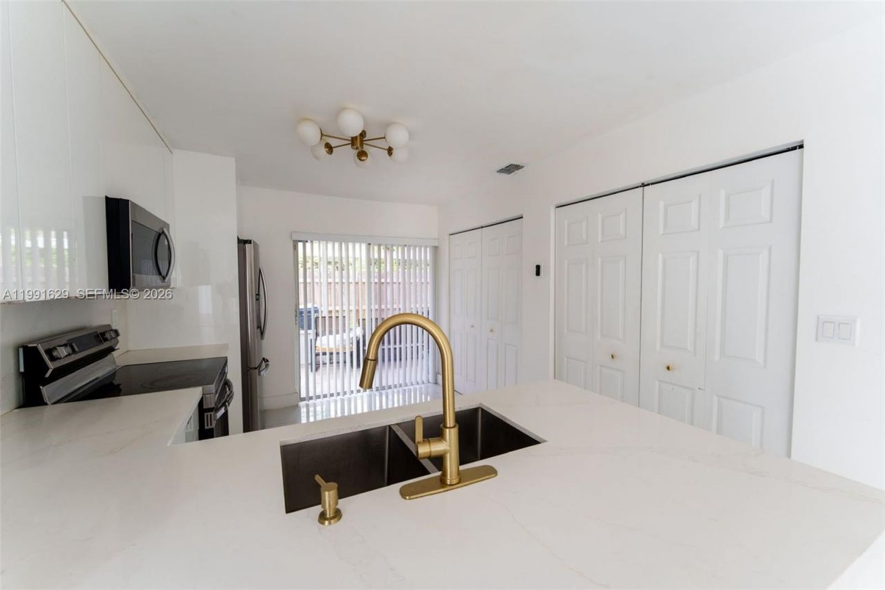 22226 SW 98th Pl , Cutler Bay, FL 33190 Photo