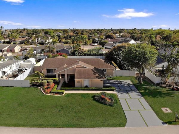 15382 SW 153rd St , Miami, FL 33187