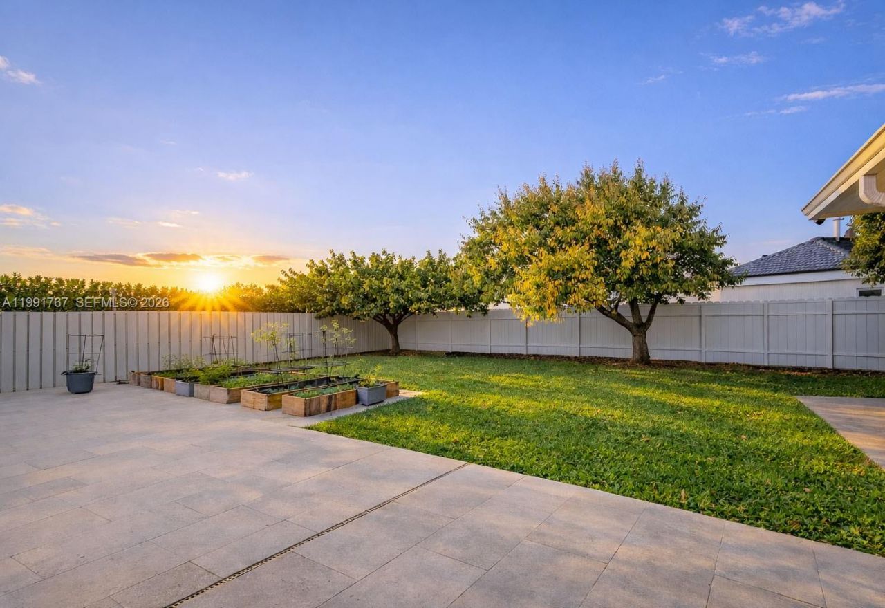 15382 SW 153rd St , Miami, FL 33187 Photo