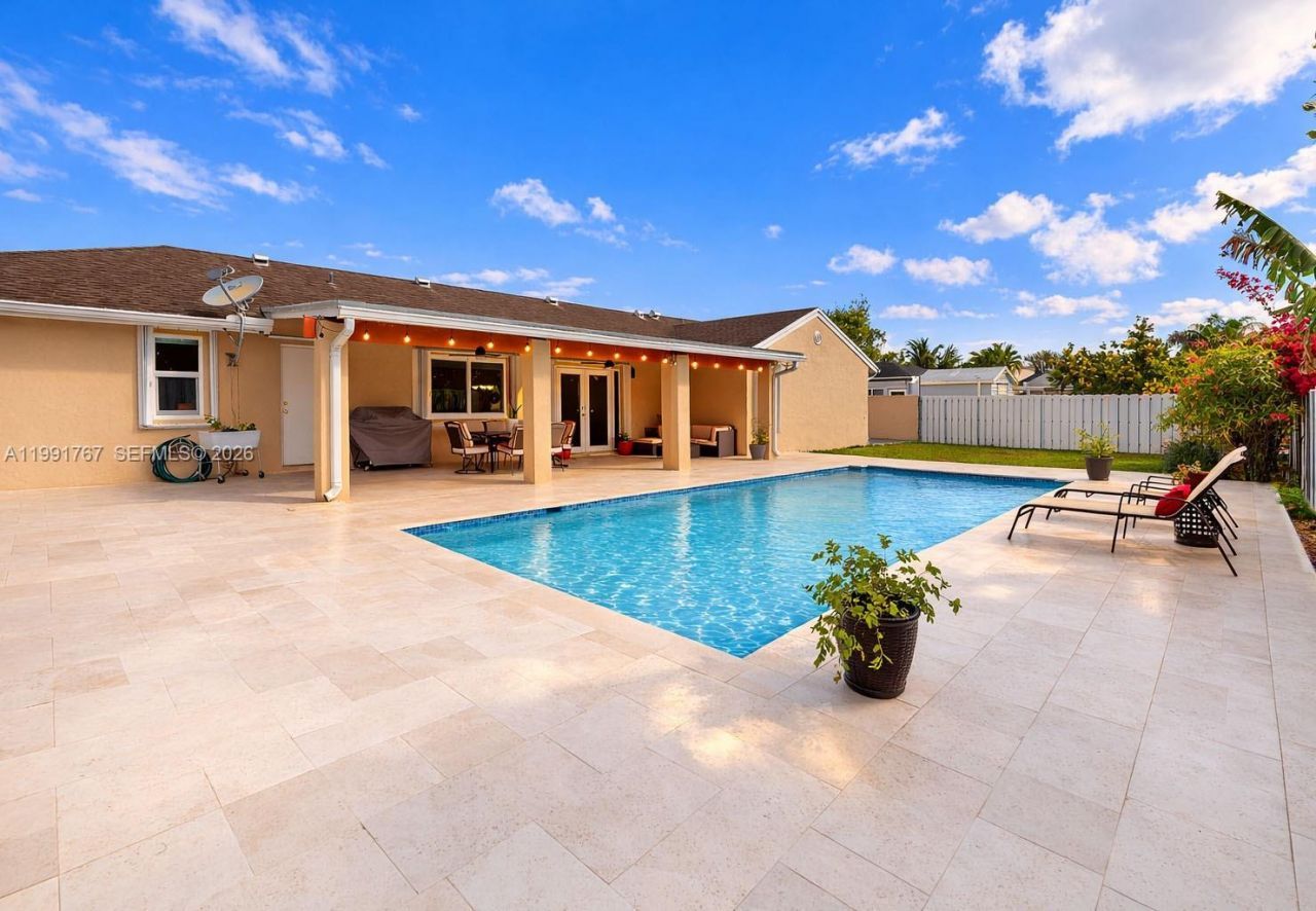 15382 SW 153rd St , Miami, FL 33187 Photo