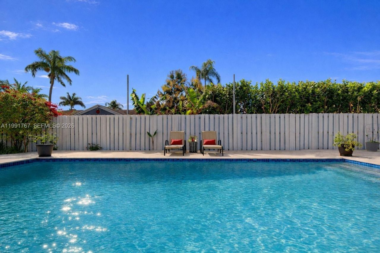 15382 SW 153rd St , Miami, FL 33187 Photo