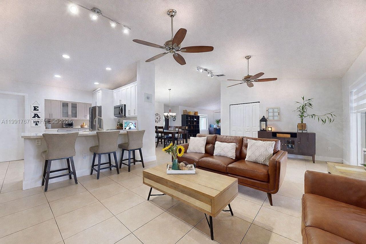 15382 SW 153rd St , Miami, FL 33187 Photo