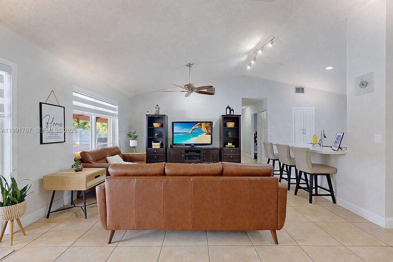 15382 SW 153rd St , Miami, FL 33187 Photo