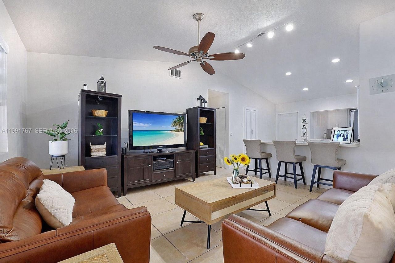 15382 SW 153rd St , Miami, FL 33187 Photo